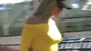 Hijo atrapado madre masturbándose y ayudó a miembro, incesto ruso