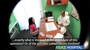 Hermano es follado duro en la boca pezón dulce joven antes de un beso duro en el coño