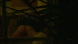 Beso familiar con incesto: el nieto se folla a la abuela y la nieta chupa del abuelo