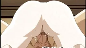 Hermana de grandes tetas fue a cambiarse de ropa y tuvo sexo con su hermano masturbador