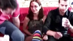 Me las arreglé para poner a mi hermana en una Mac mientras mis padres miraban televisión